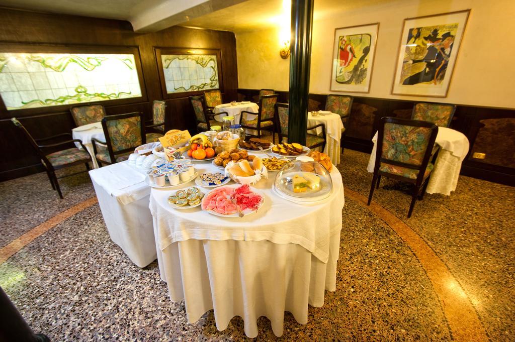 Villa Regina Margherita Hotel 4