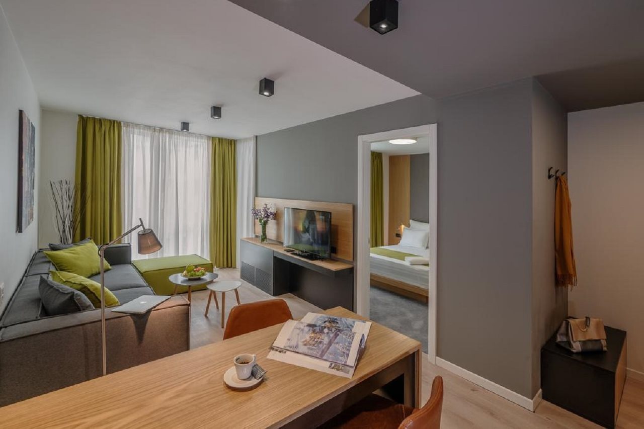 Adella Boutique Hotel - Free Secured Parking 4