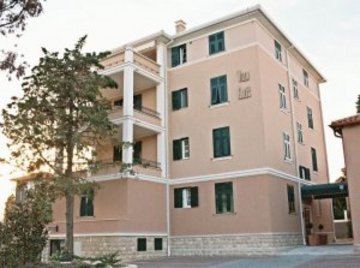 Aparthotel Villa Hresc