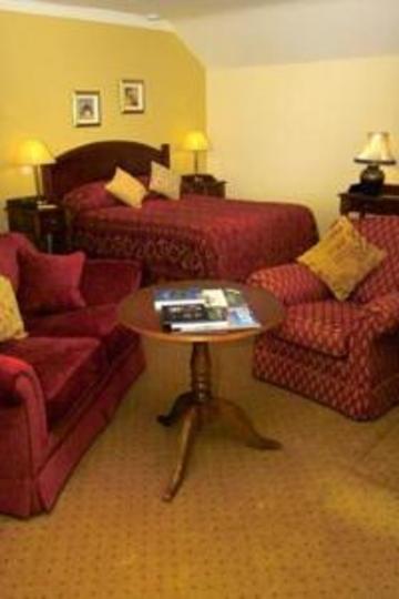 Loch Lein Country House
