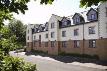 Premier Inn Glasgow Bearsden