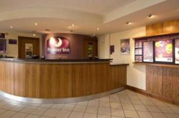 Premier Inn Bristol Cribbs Causeway M5,J17