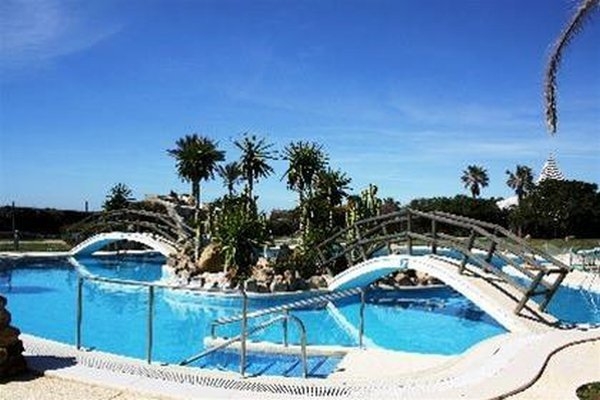 Apartamentos Puerto Zahara, hotel en Zahara de los Atunes ...