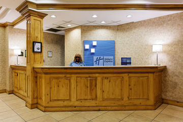 HOLIDAY INN EXPRESS HOTEL AND SUITES HUNTSVILLE