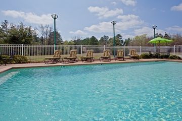 Holiday Inn Express and Suites Longview