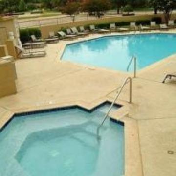 HOLIDAY INN EXPRESS PLANO EAST