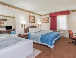 DAYS INN BERLIN 3