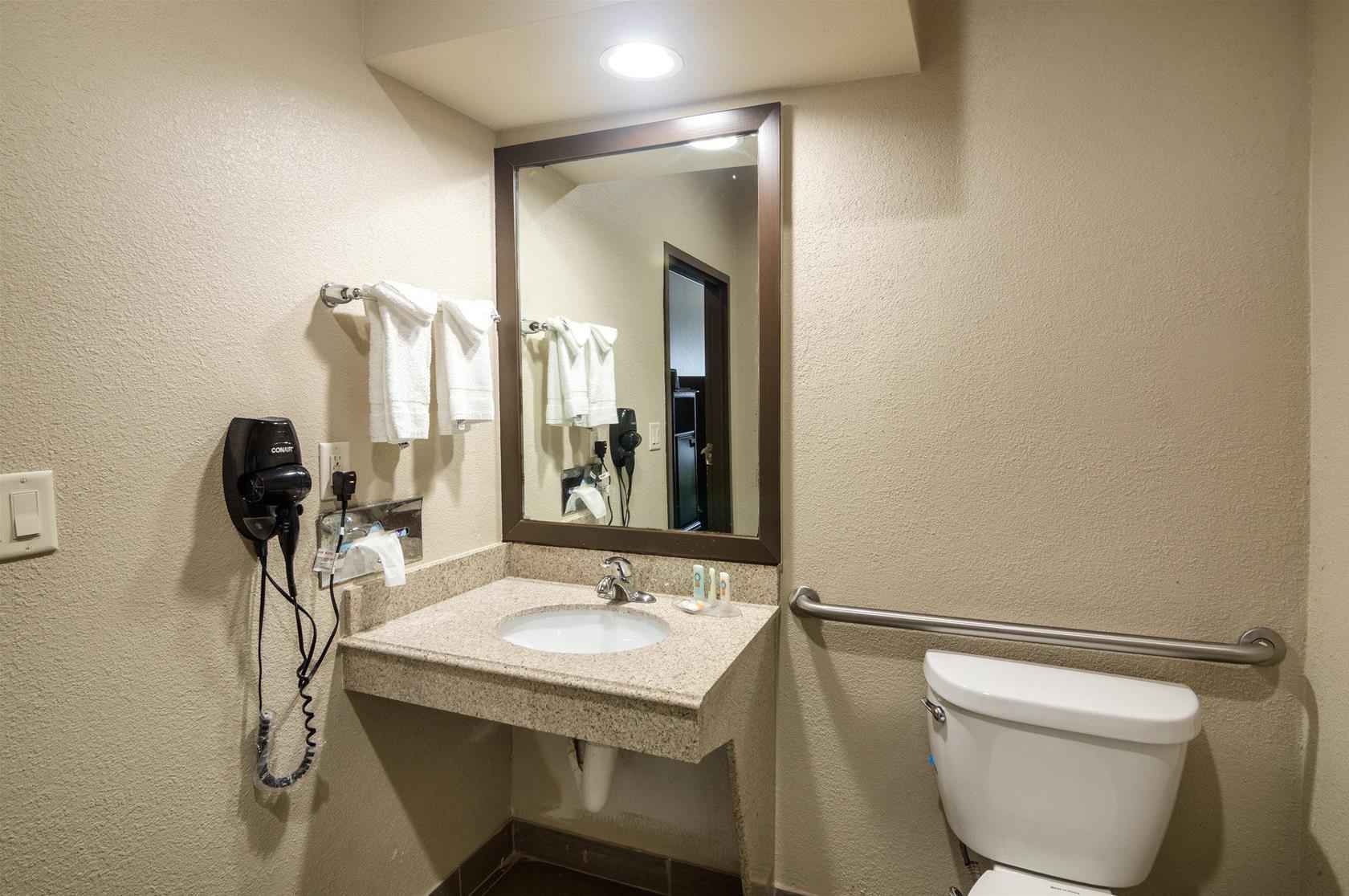 BAYMONT INN AND SUITES FORT WORTH NORTH