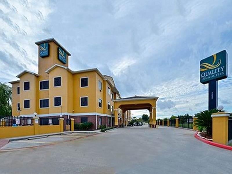 QUALITY INN & SUITES HWY 290 - BROOKHOLLOW