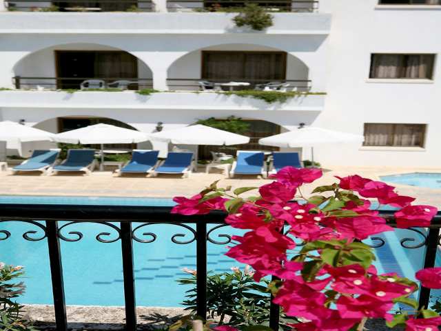 Stephanos Hotel Apartments